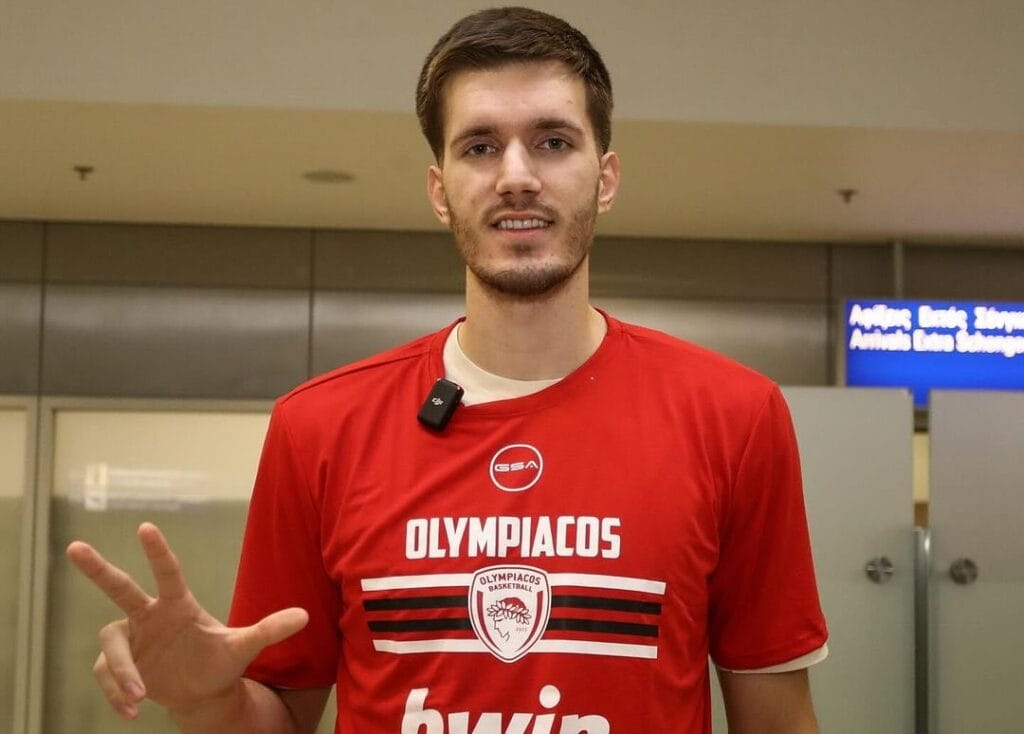 FILIP PETRUŠEV OLIMPIJAKOS