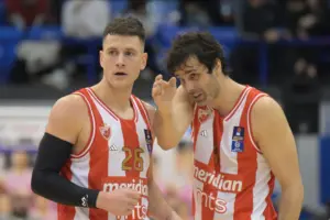 KADA SE VRAĆAJU NA TEREN NIKOLA TOPIĆ, NEMANJA NEDOVIĆ, MILOŠ TEODOSIĆ.