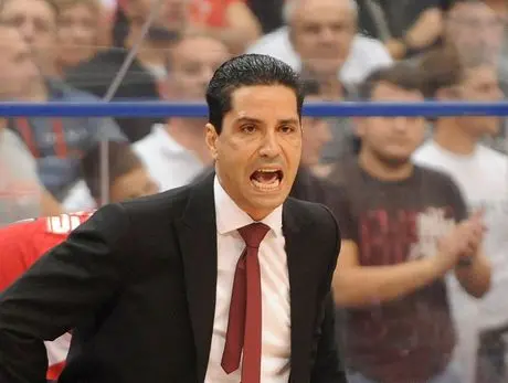 JANIS SFEROPULOS URLAO NA IGRAČE ZVEZDE NAKON PORAZA OD ALBE