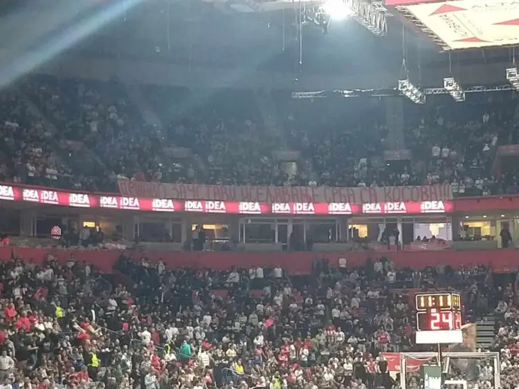 Navijači Crvene Zvezde Delije poslale poruku državi