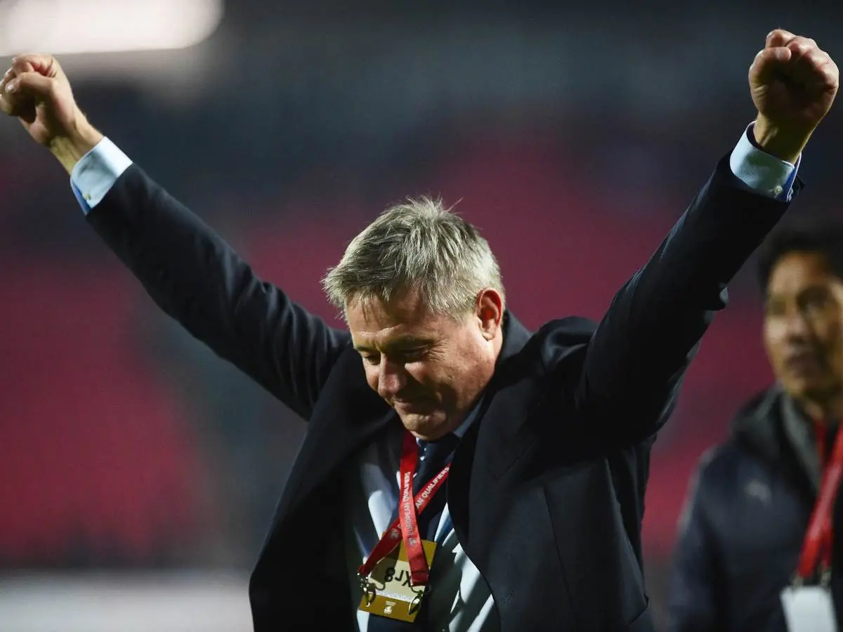 BRUTALNE PROZIVKE BEZ DLAKE NA JEZIKU! Najpoznatiji fudbalski analitičar osuo paljbu po Piksiju!