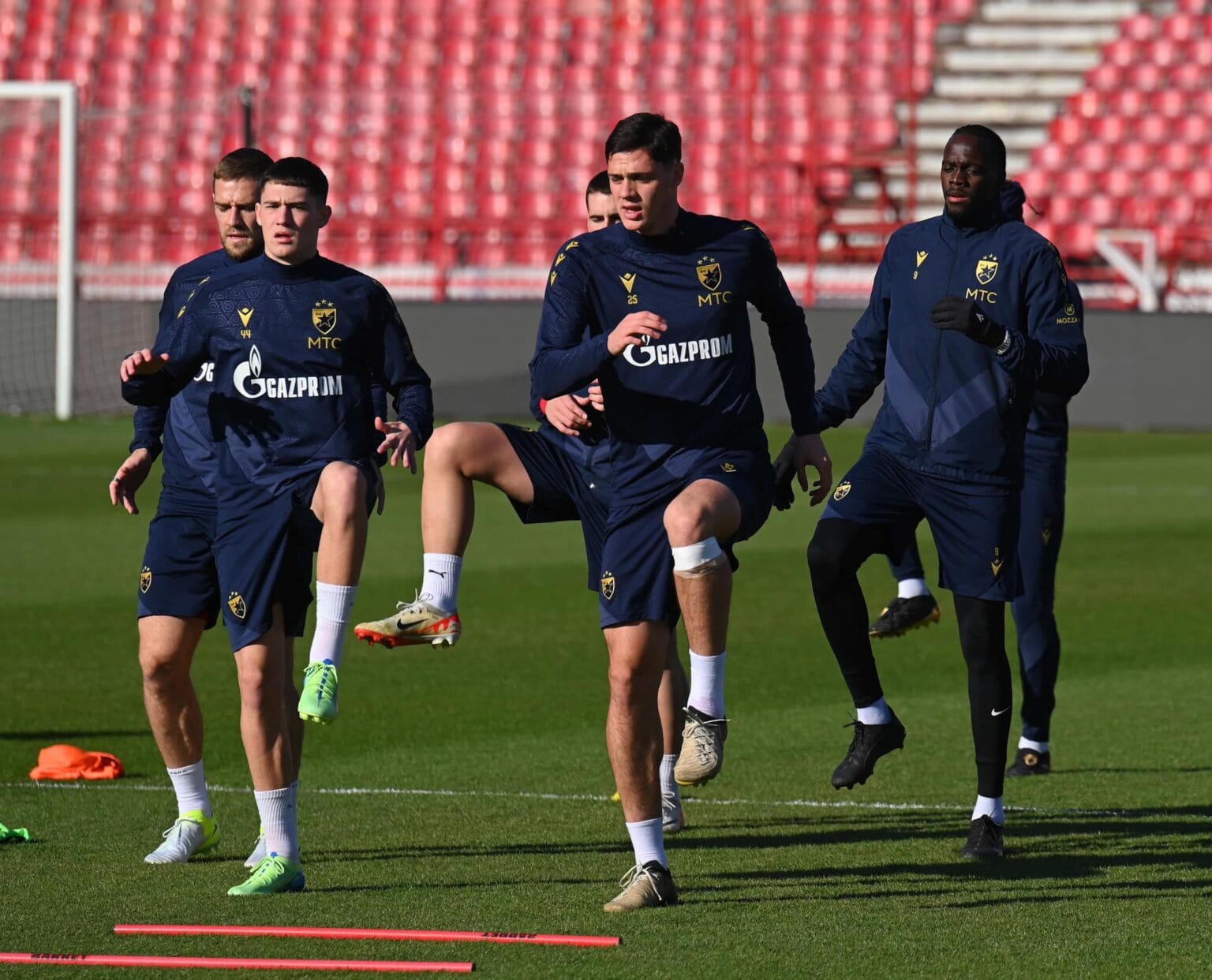 FK CRVENA ZVEZDA SILAS ŠTUTGART