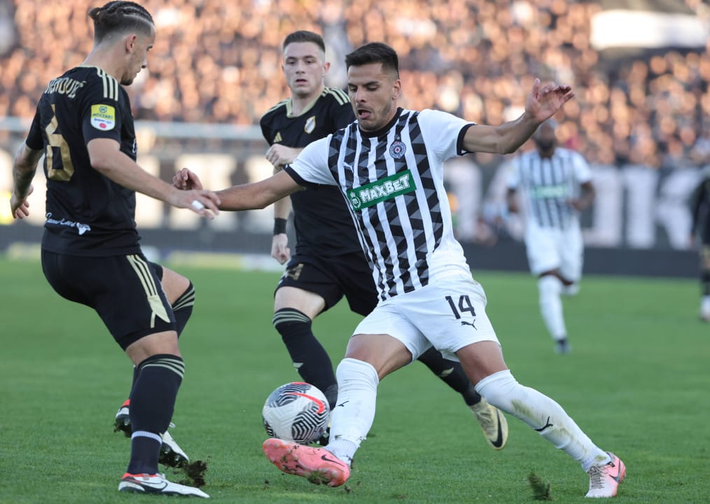 VELIKI POTPIS CRNO-BELIH! Paraf na ugovor stavio reprezentativac Gane! FK PARTIZAN FK ČUKARIČKI