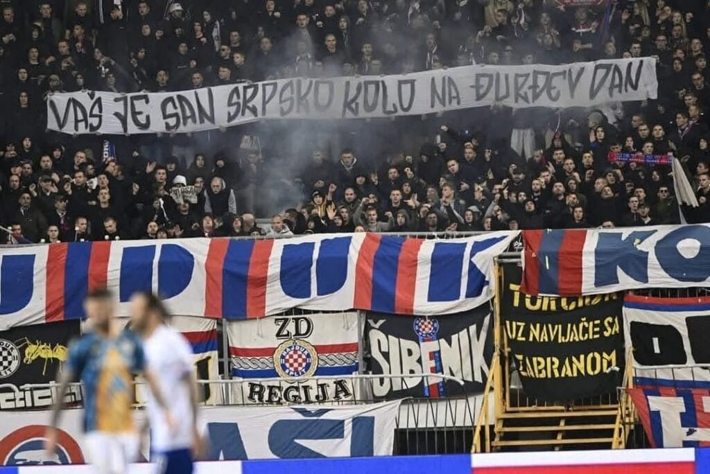 HRVATI NEMOGU BEZ SRBA! Torcida vređajući Armadu spominjala Srbe i Đurđevdan! HAJDUK RIJEKA DERBI HRVATSKA