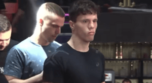 BOKSER STEFAN MARIĆ TIRANA VESELI SE SRPSKI RODE