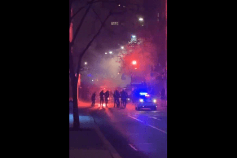 SUKOB NAVIJAČA CRVENE ZVEZDE I PSV U CENTRU BEOGRADU