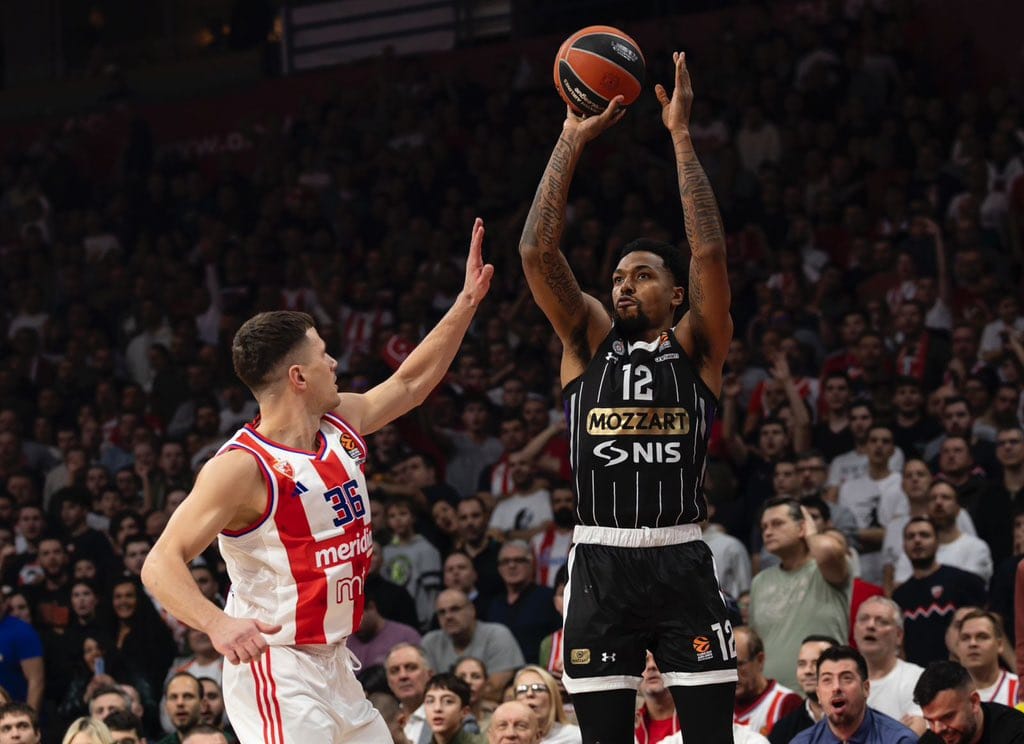 PARTIZAN VS CRVENA ZVEZDA EVROLIGA BEOGRADSKA ARENA VEČITI DERBI