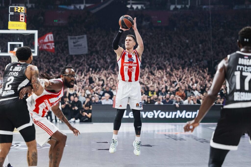 PARTIZAN VS CRVENA ZVEUDA EVROLIGA BEOGRADSKA ARENA