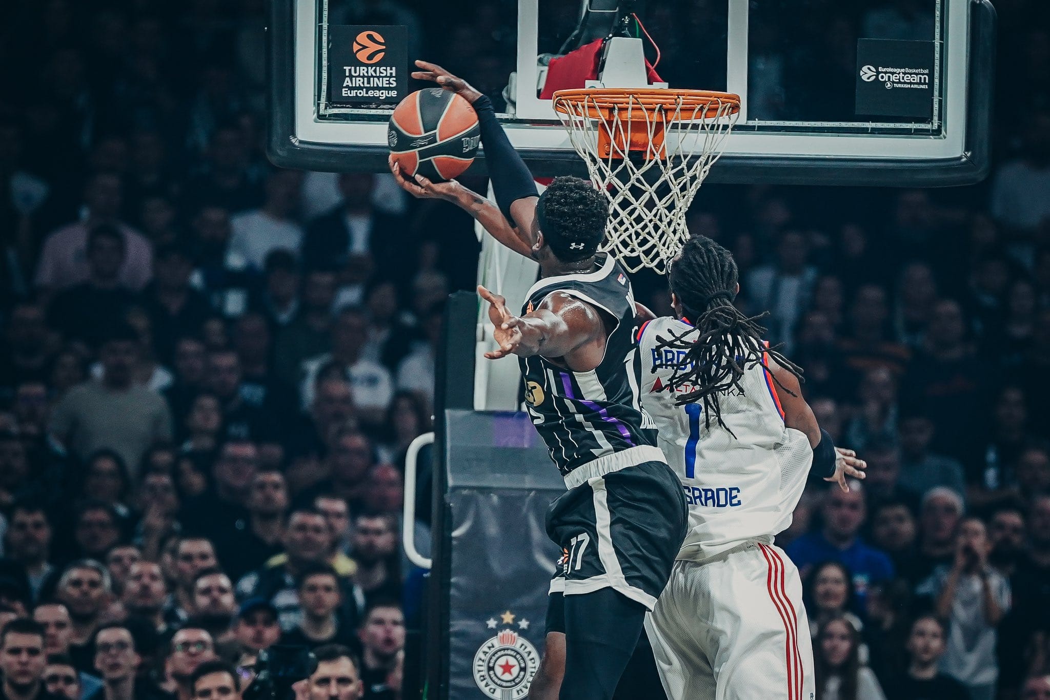 DELIJE U ŠOKU! Najbolji defanzivac Evrolige raskida ugovor sa Crvenom zvezdom?!