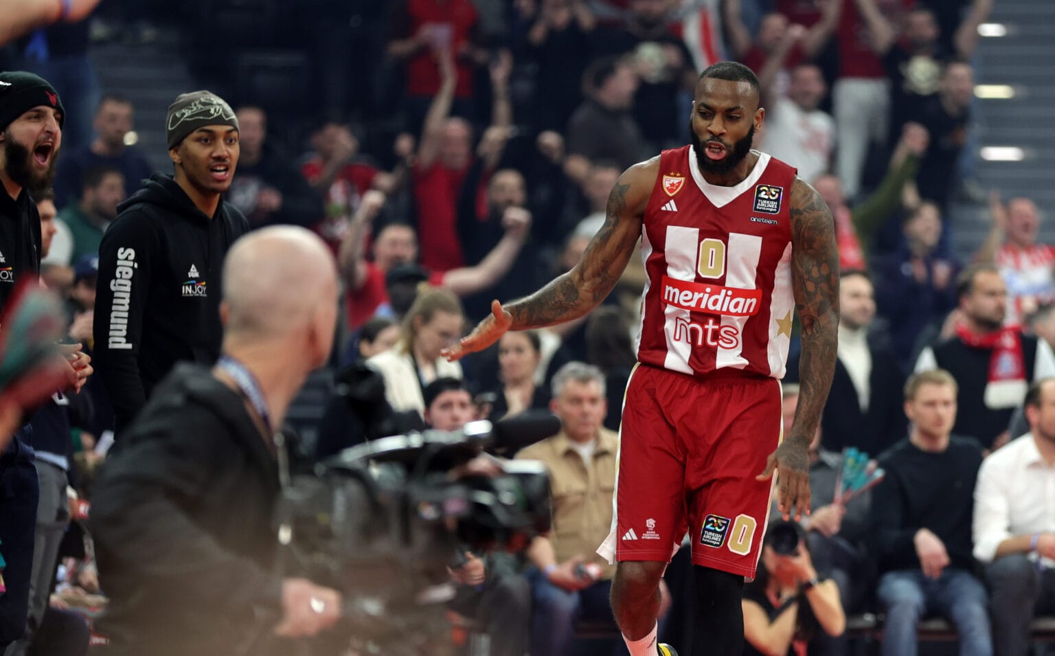 BAJERN MINHEN VS CRVENA ZVEZDA EVROLIGA