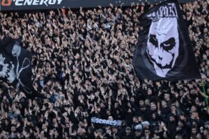 HAOS U NIŠU! Mlade Meraklije brutalno napale Grobare! 1710000894177-derbi-fudbal-foto-nikola-tomic-07-670x447