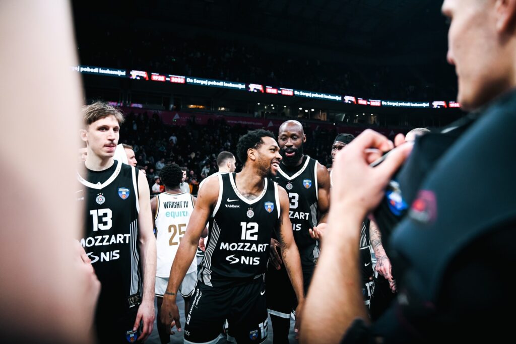 DRAMA! Ključni igrači Partizana zarobljeni pod bombama u Dubaiju! Izvor: KK Partizan/FB