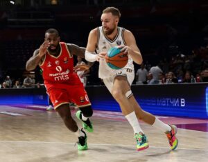 Dzanan-Musa-u-dresu-Dubaija