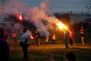 delije-napad-torcida-tornado-bec