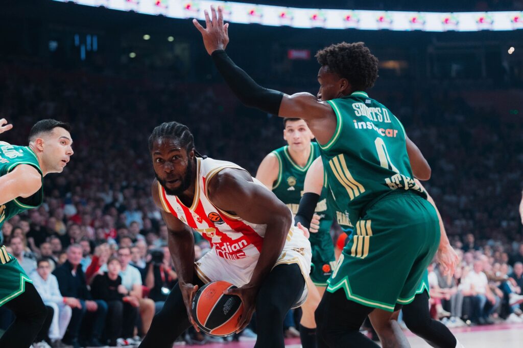 Izvor: KK Crvena zvezda / Ti Džej Šorts