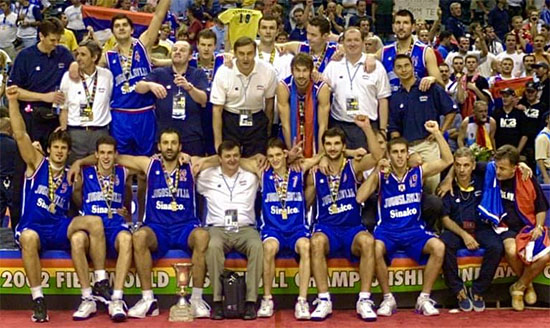 Izvor: Eurobasket / Indianapolis World Cup 2002 SR Yugoslavia Zlatna medalja / Najveći uspesi srpske reprezentacije u košarci