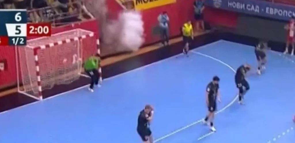 HAOS NA DERBIJU! Partizan šampion nakon što su se crveno-beli povukli sa terena zbog Grobara?!