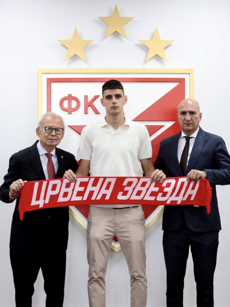Izvor: FK Crvena zvezda / Vuk Roganović potpisao ugovor sa Zvezdom