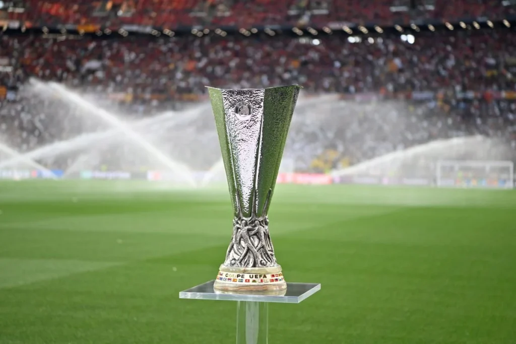 Kako funkcioniše Liga Evrope: Kompletan vodič kroz novi format i pravila takmičenja Izvor: UEFA / Kako funkcioniše Liga Evrope? / Trofej Lige evrope