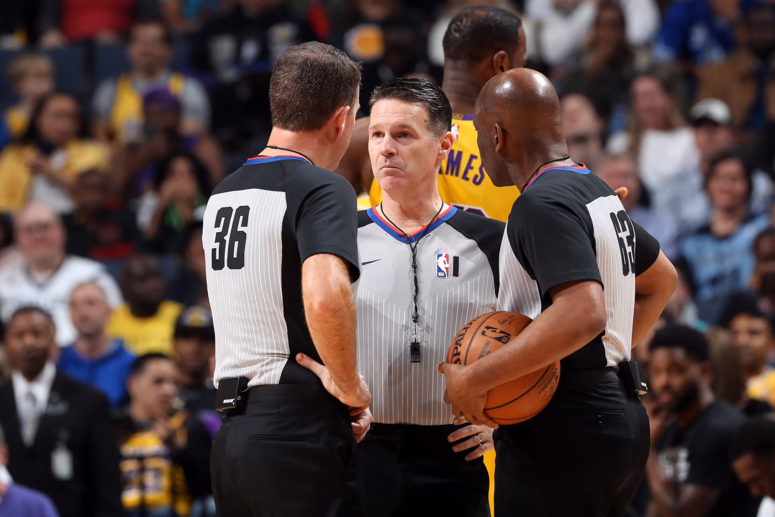 Šta je tehnička, nesportska i diskvalifikujuća greška — kompletan vodič kroz disciplinske prekršaje u košarci Izvor: NBA / Šta je tehnička, nesportska i diskvalifikujuća greška